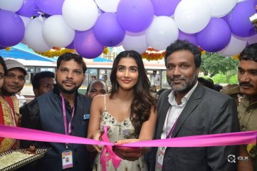 Actress Pooja Hegde Launches Lot Mobile Store At Vijayawada